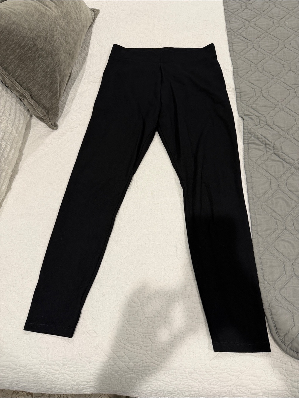 Black Slim Leggings - Classic Everyday Style